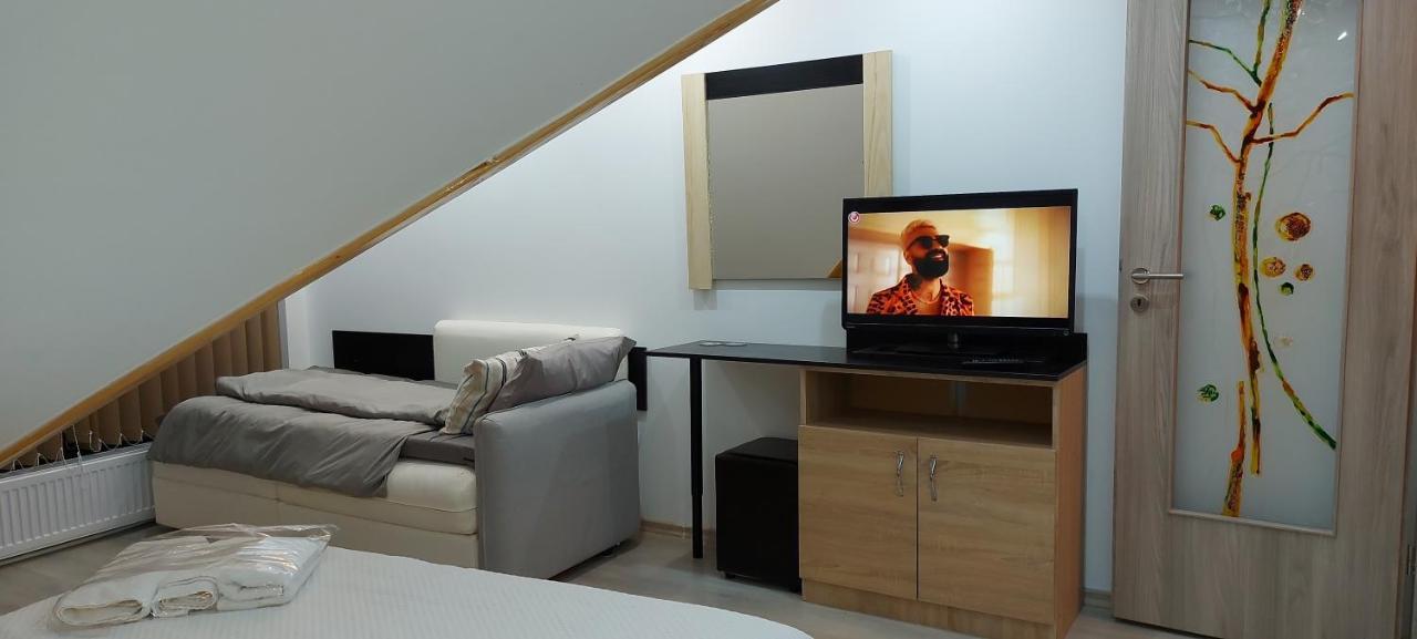 Kalinderu Skier'S Apartament Bellevue Buşteni Exterior foto